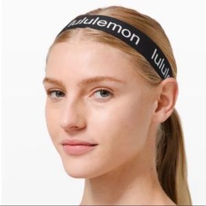Lululemon hold your own headband